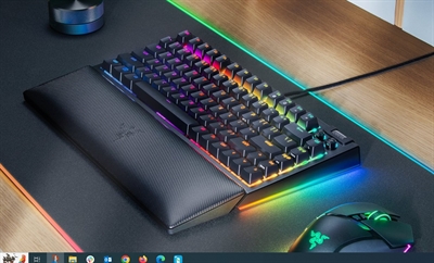 Razer RZ03-05000400-R3E1 Teclado razer blackwidow v4 75T. Un teclado gaming mecánico con cambio de switches.