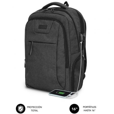 Subblim SUBBP-4PA2100 Mochila especialmente diseñada para el mundo laboral, de los negocios o estudiantes. Gracias a su altísima calidad, comodidad y seguridad, se convierte en tu mejor aliado de movilidad para ir con ella a cualquier lugar. Forma parte de la exclusiva gama Air Padding de SUBBLIM con lo que tu portátil estará especialmente protegido. A todo ello se le suman diferentes departamentos y bolsillos para transportar todos tus accesorios, documentos o enseres personales. Ha sido fabricada con unos resistentes materiales que repelen el agua y cuenta con un puerto externo de carga USB para que puedas suministrar energía a tus dispositivos. AIR PADDINGProtección total gracias a un novedoso sistema de Burbujas de espuma acolchadas anti-impactos. Ya no te debes preocupar de los golpes o caídas fortuitas que pueden dañar tu ordenador.GRAN CAPACIDADMultitud de compartimentos y bolsillos independientes que te permiten llevar todos los accesorios y enseres personales a cualquier lugar de la forma más ordenada.Puerto USB Permite conectar con el Power Bank ( no incluido ) y recargar tus dispositivos móviles ( Smartphone, Tablet, ebook, etc. ) para poder seguir usándolos mientras cargaTransporteGracias al asa de mano y las correas de hombro ergonómicas y acolchadas ofrece una máxima comodidad en su transporteBolsillo OcultoPerfecto para transportar tus objetos más valiosos con una total seguridad ocultándolos en el bolsillo posicionado en la parte lumbar